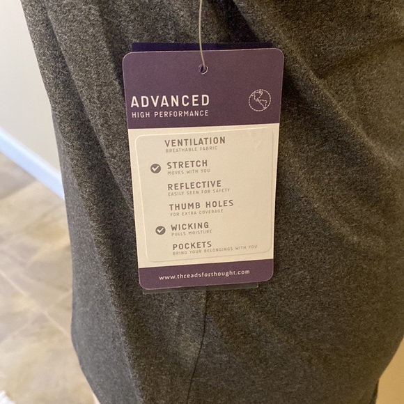 NWT - Activewear Lot size medium - Picture 12 of 12